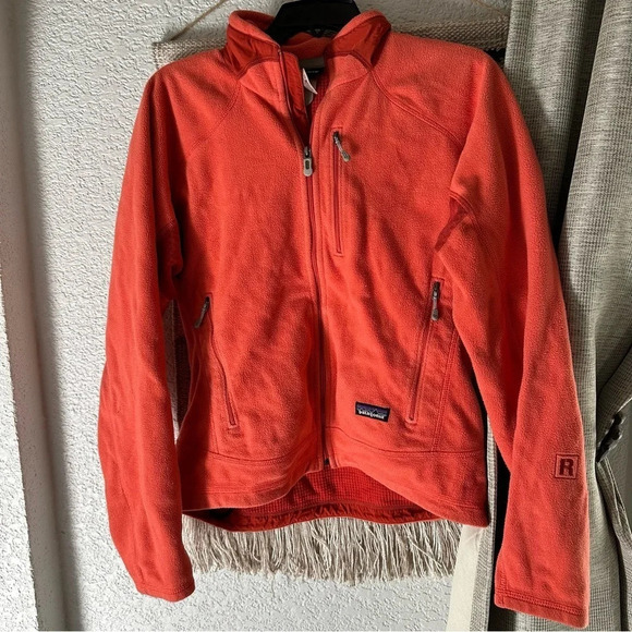 Patagonia Women's Lightweight R4® Jacket - Picture 1 of 9